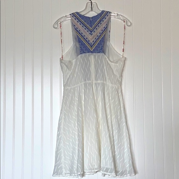 Anthropologie white embroidered dress - Picture 5 of 7